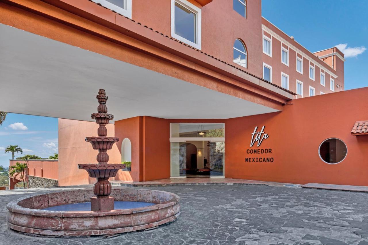 Fiesta Inn Куэрнавака Экстерьер фото