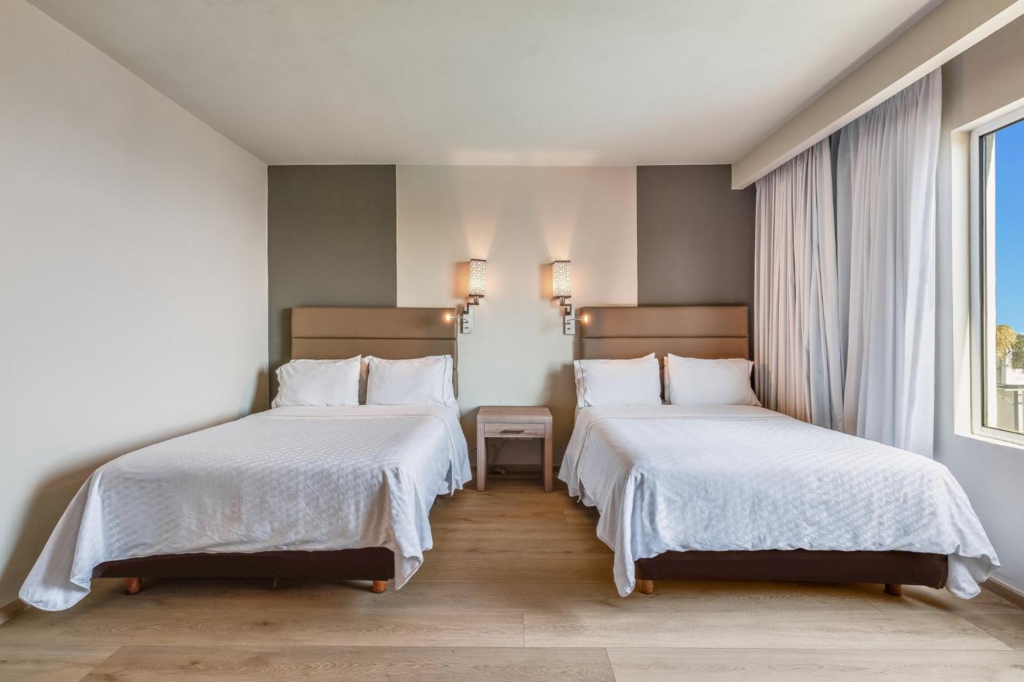 Fiesta Inn Куэрнавака Экстерьер фото