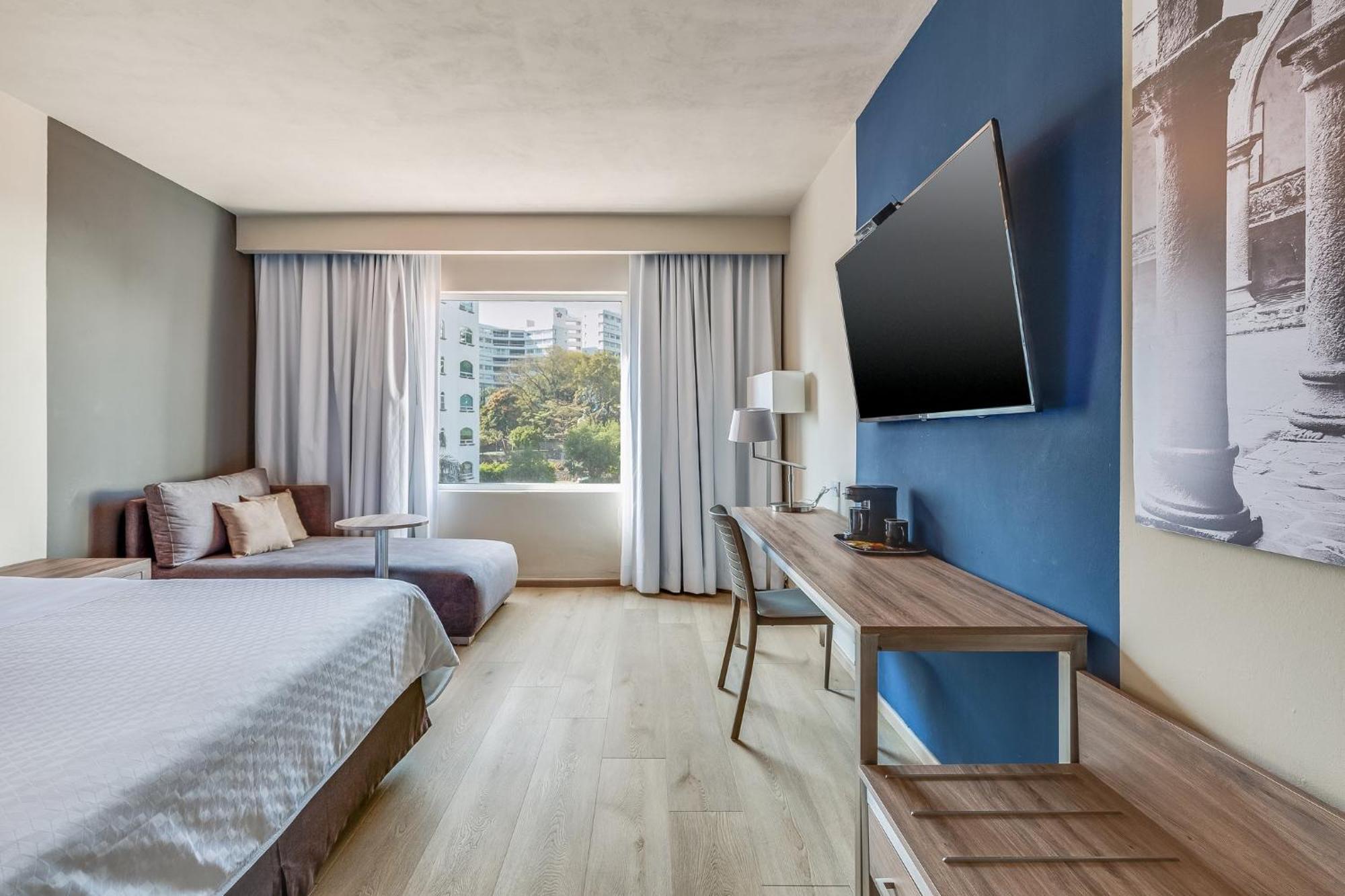 Fiesta Inn Куэрнавака Экстерьер фото